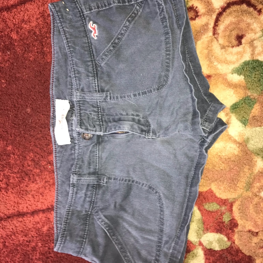 Shorts - Picture 3 of 6